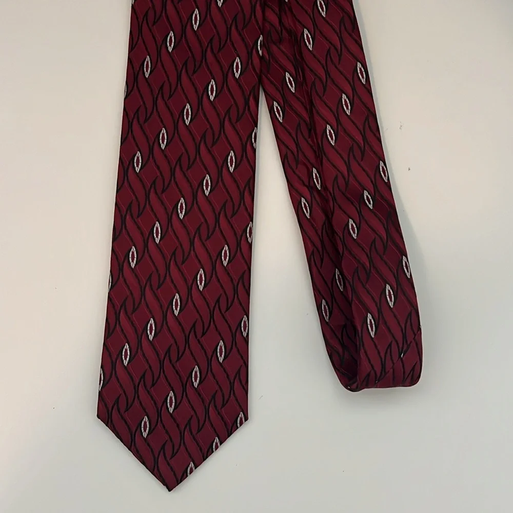 NWOT 100% Silk Men’s Red Tie